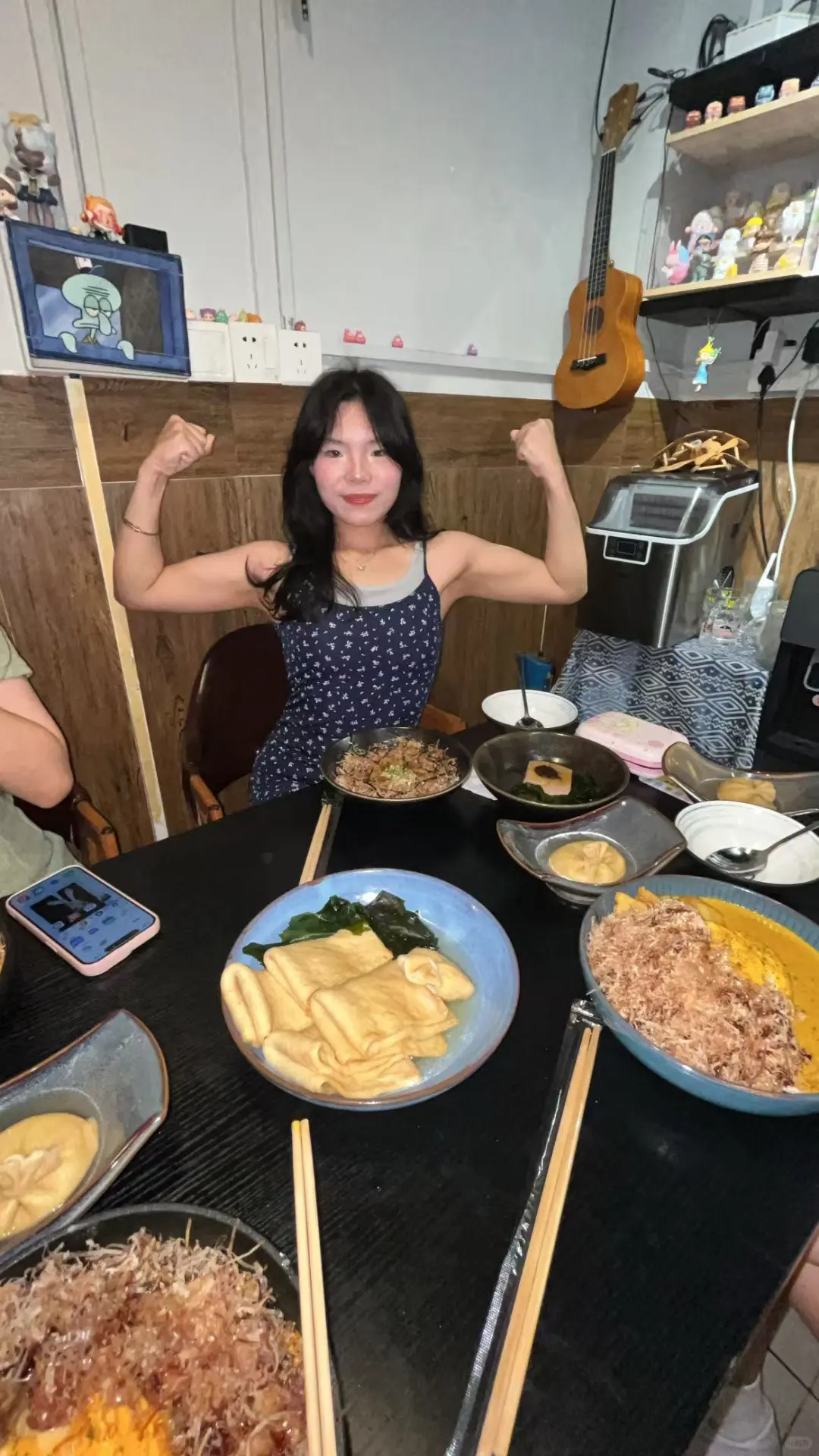 谁说女生不能有线条？二头肌打卡成功！