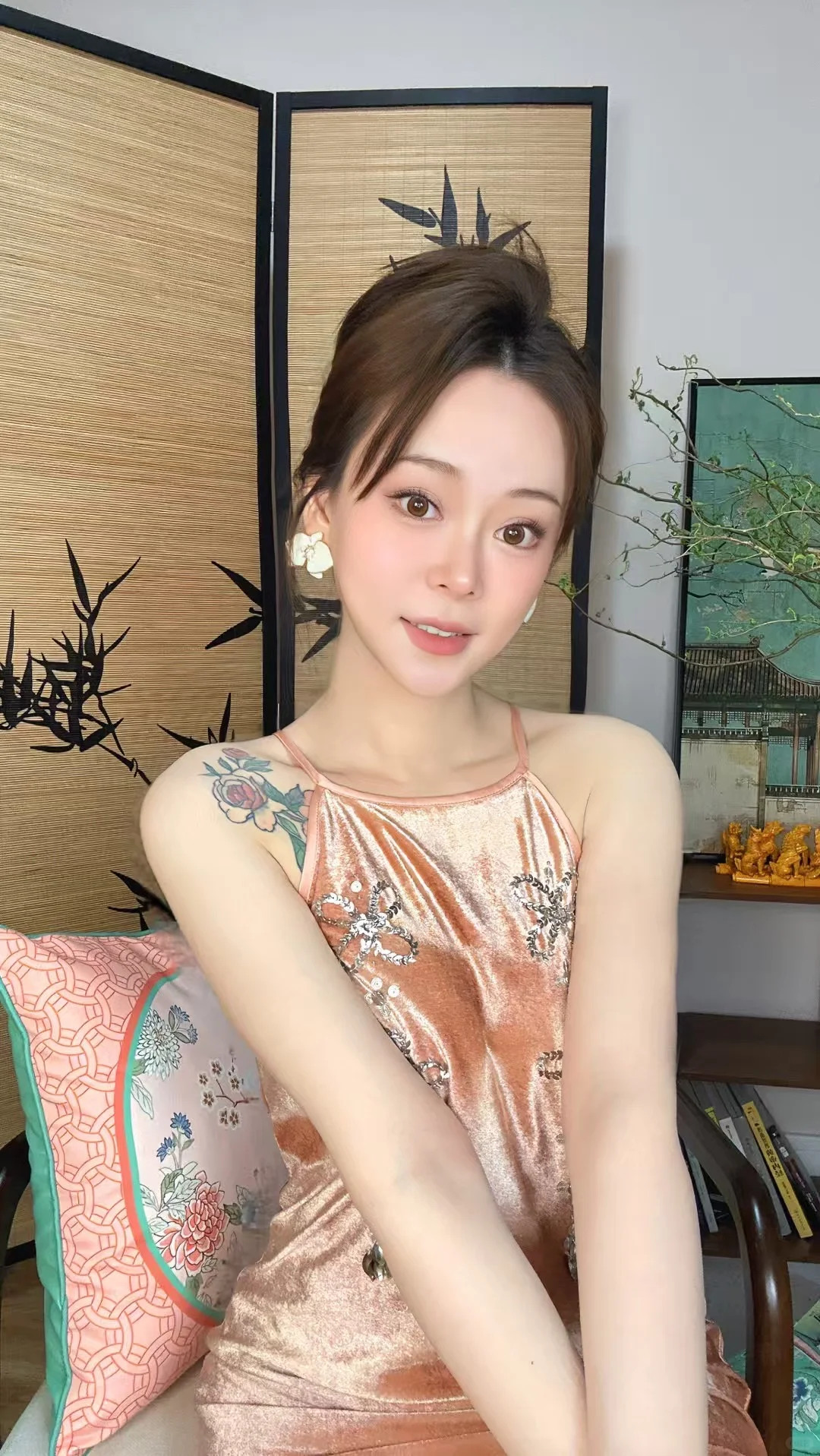 中年少妇，主打能漂亮一天是一天！