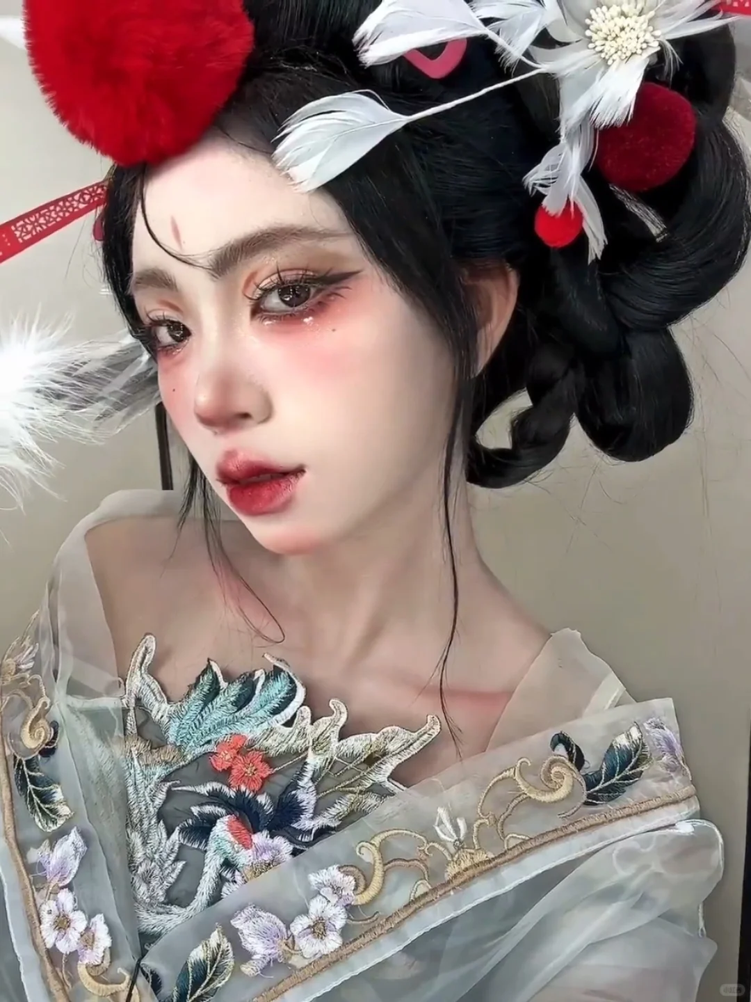 汉服展示一天400+ 一天6个小时
