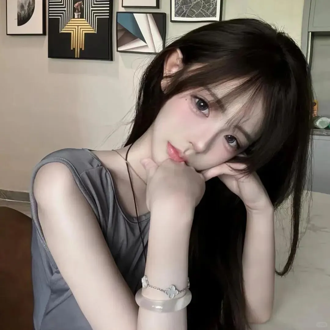 𝑾𝒆𝑪𝒉𝒂𝒕·甜妹女头