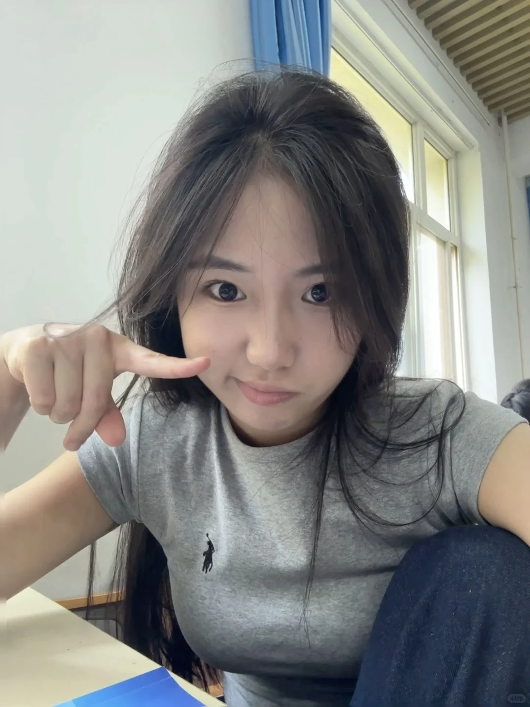 04女大学生都这么无聊嘛