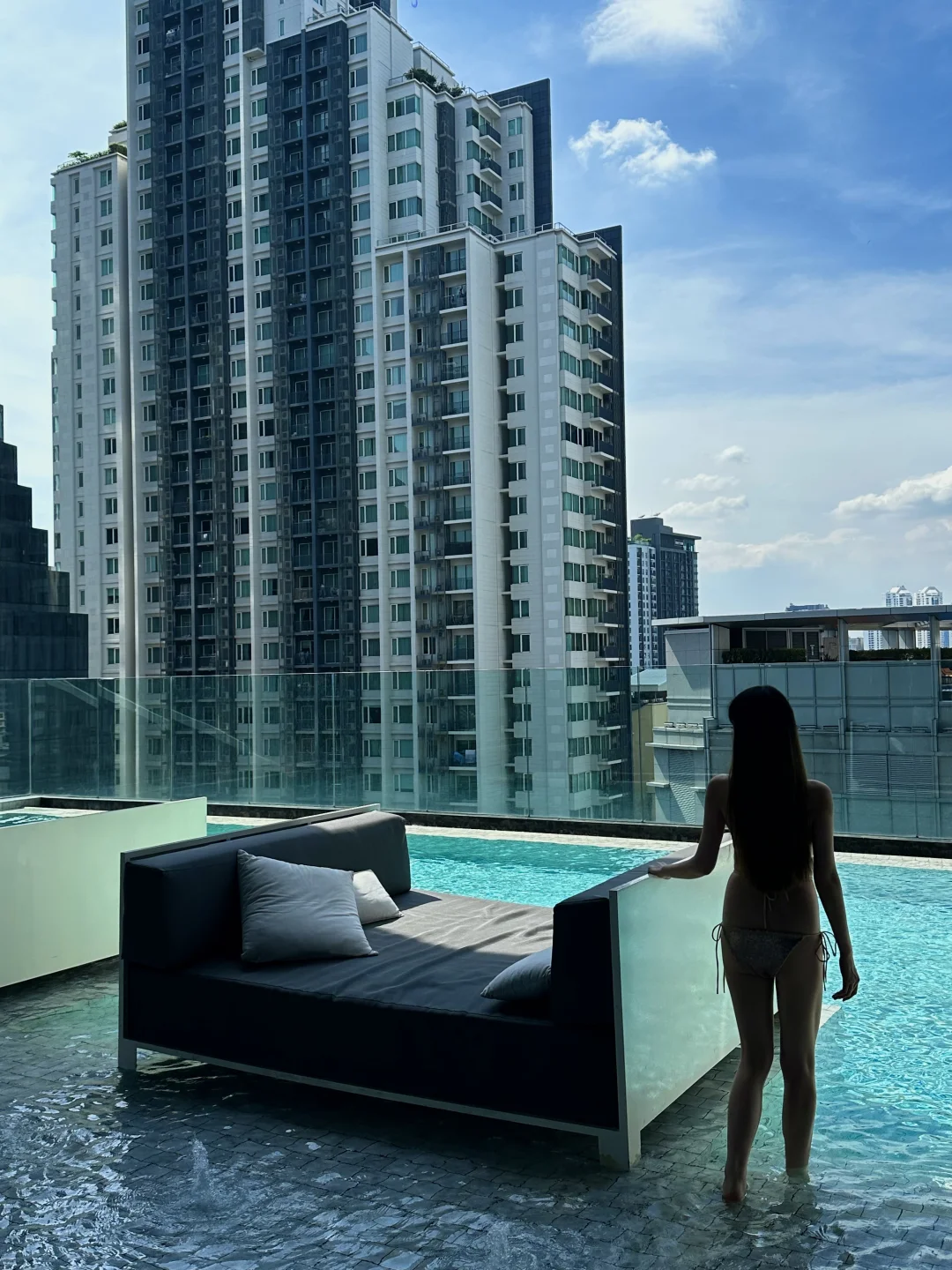 Bangkok🇹🇭在城市中央的岛屿游泳