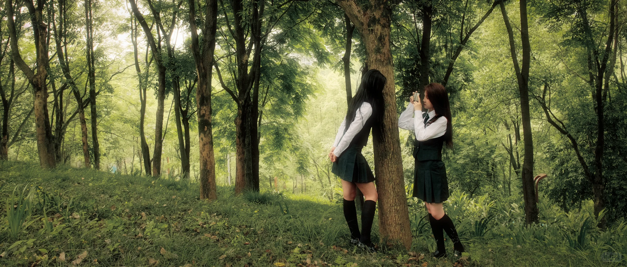 互勉的第一组双女写真，求锐评