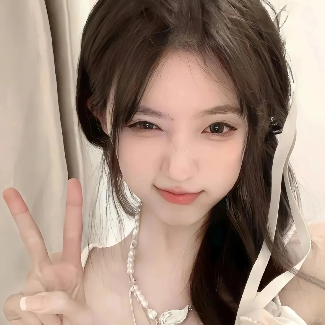 𝙒𝙚𝘾𝙝𝙖𝙩女头｜让人眼前一亮