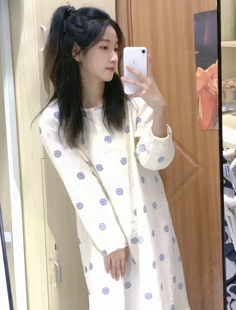 大一女生第一次来报道