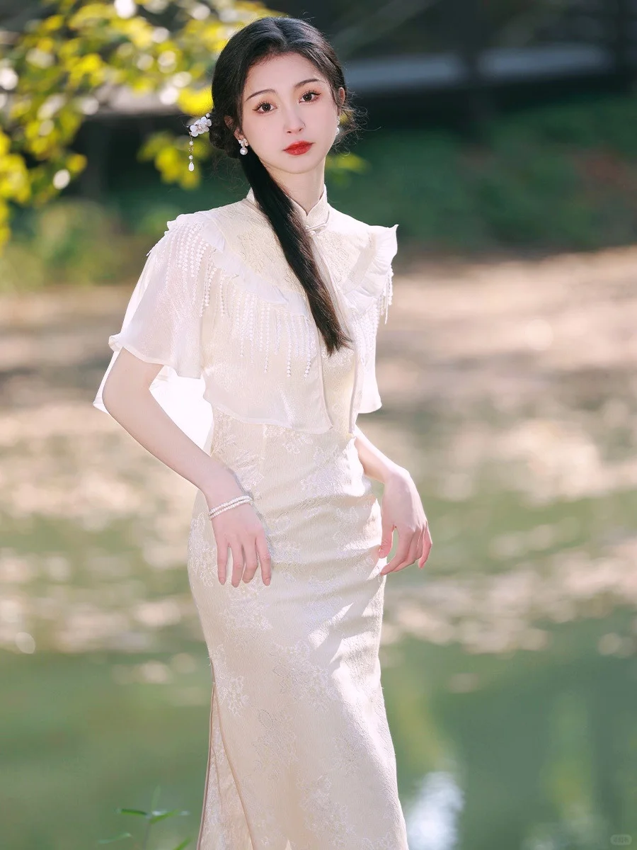 姐妹们，狠狠心动这件新中式旗袍！