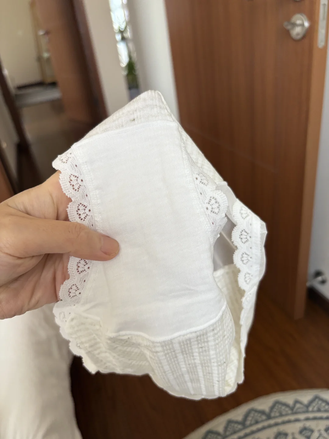 这条内裤把纯欲感玩明白了