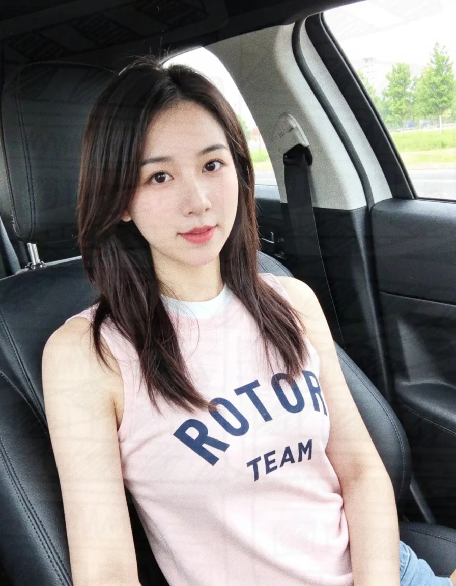 救命！被朋友说像“人妻阿姨”…