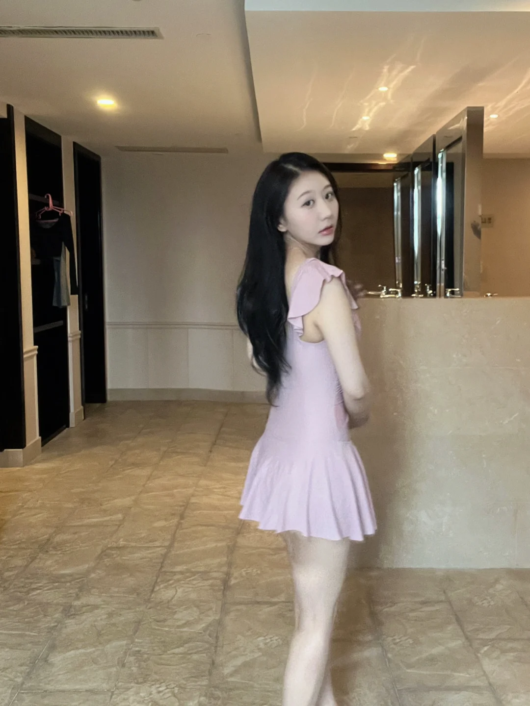 夏天行走的水蜜桃🍑甜妹泳衣出战