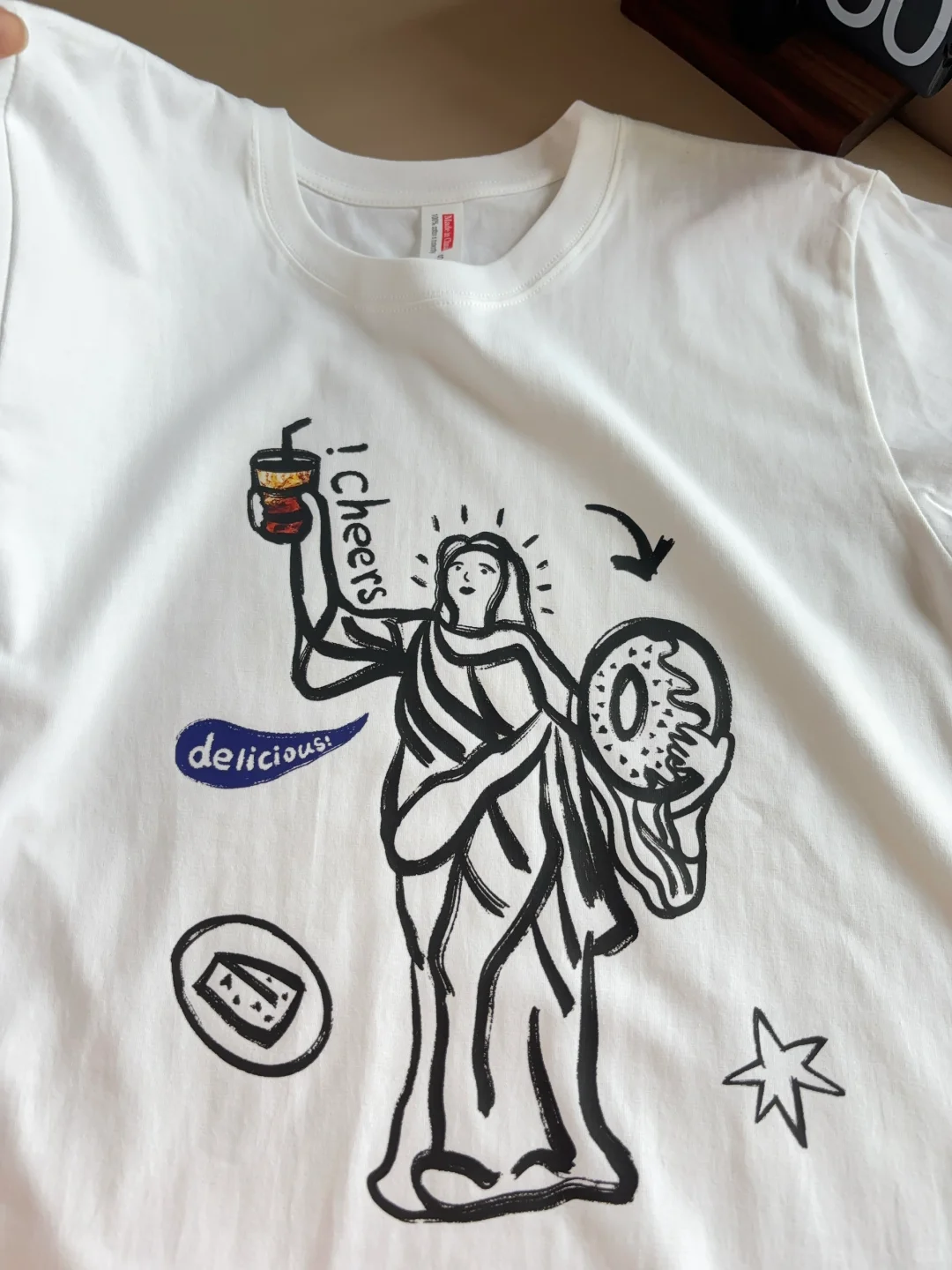 👸趣味自由女神短袖✖️为美食干杯🥤