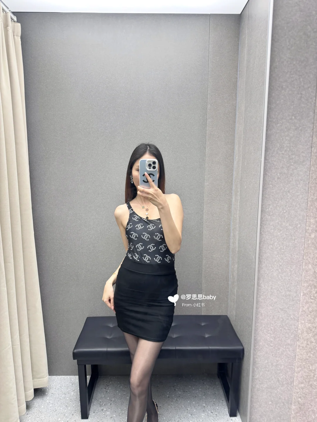 左滑 看女朋友上身!