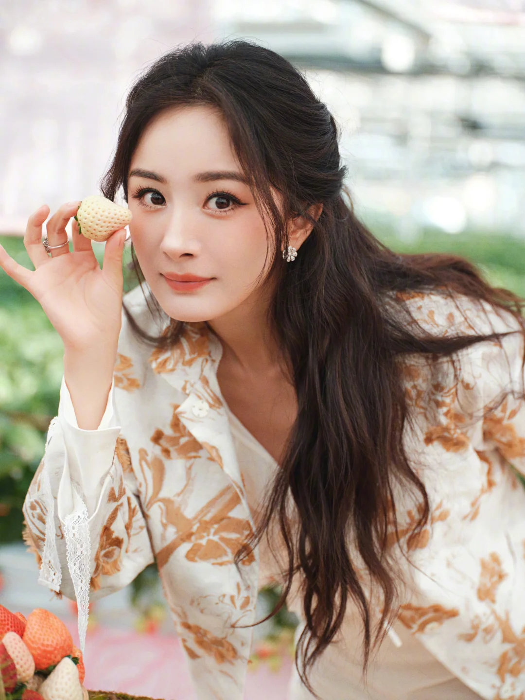 杨幂：在自然中寻找色彩与灵动✨