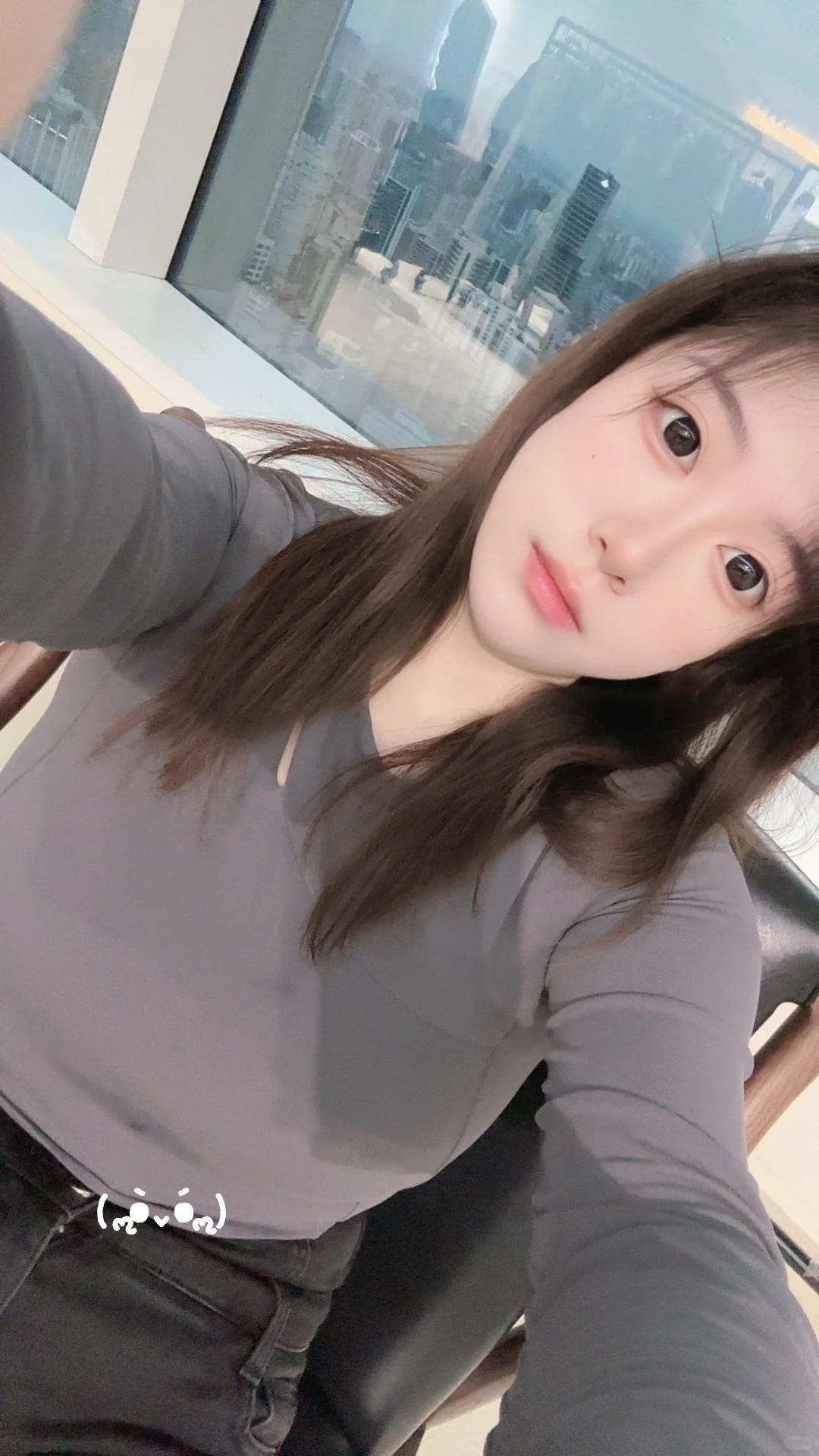 今天是一种上班上很久的脸