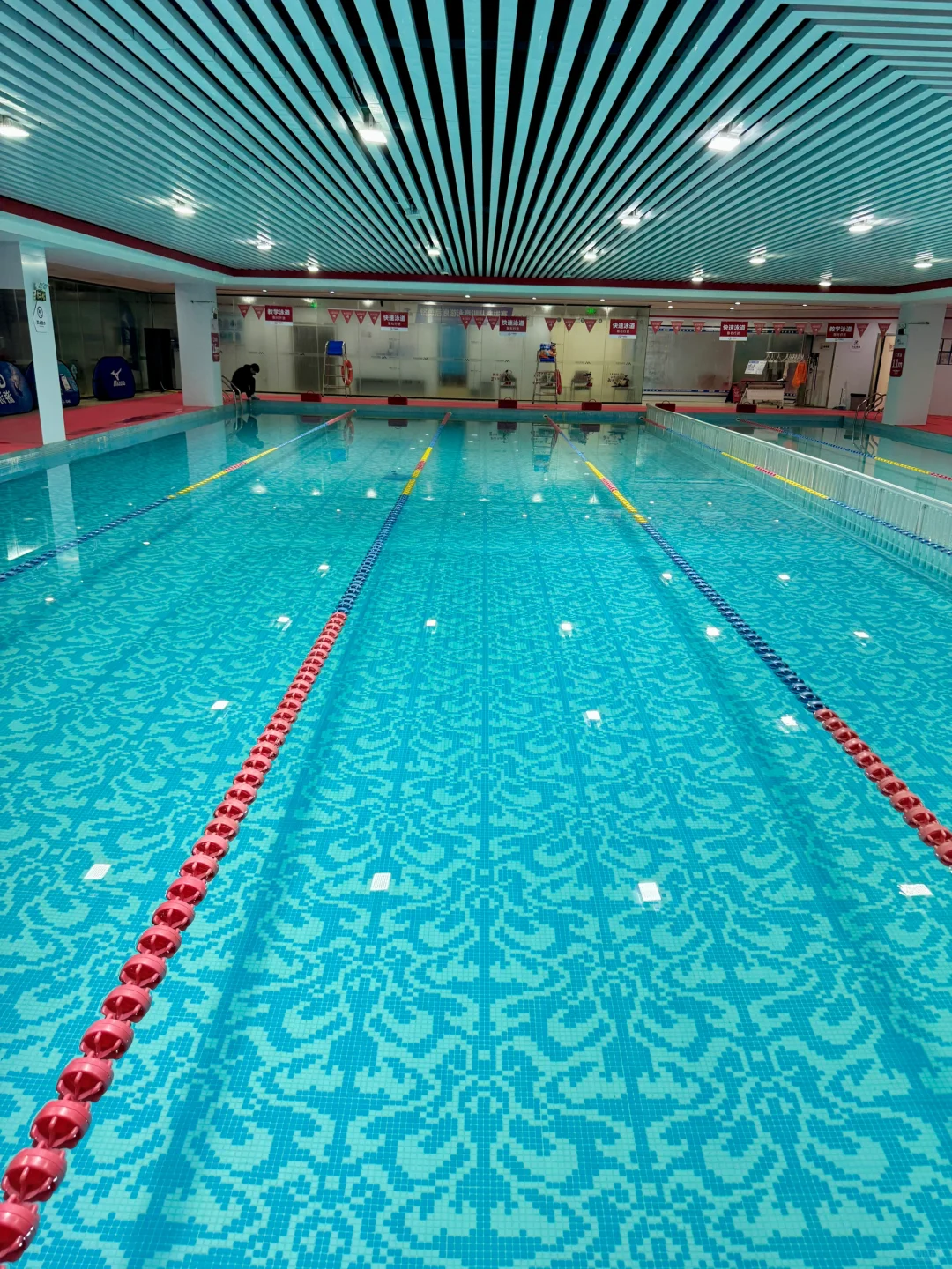 来游泳啦 🏊🏻‍♀️