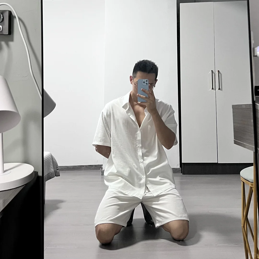 为什么会有股涩情的感觉( ‾᷄꒫‾᷅ )