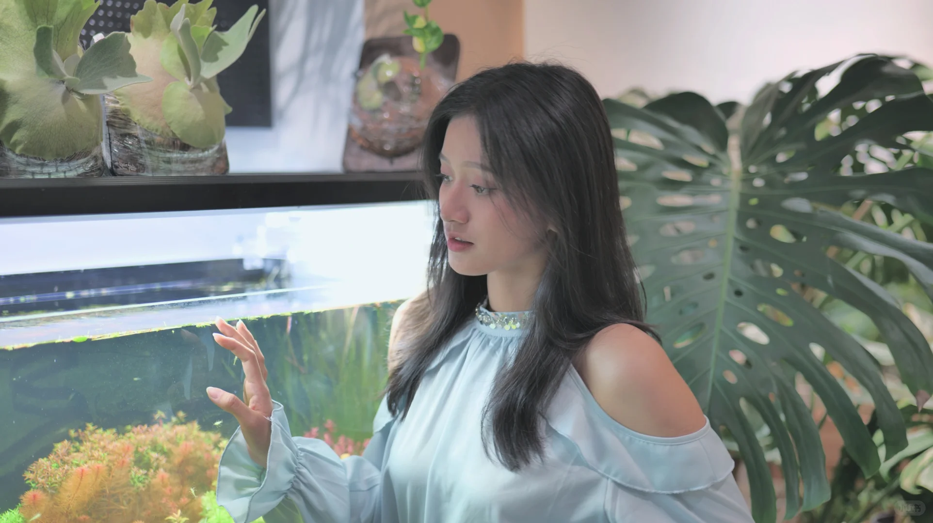 美颜暴击！超具辨识度的气质美女（图文版）