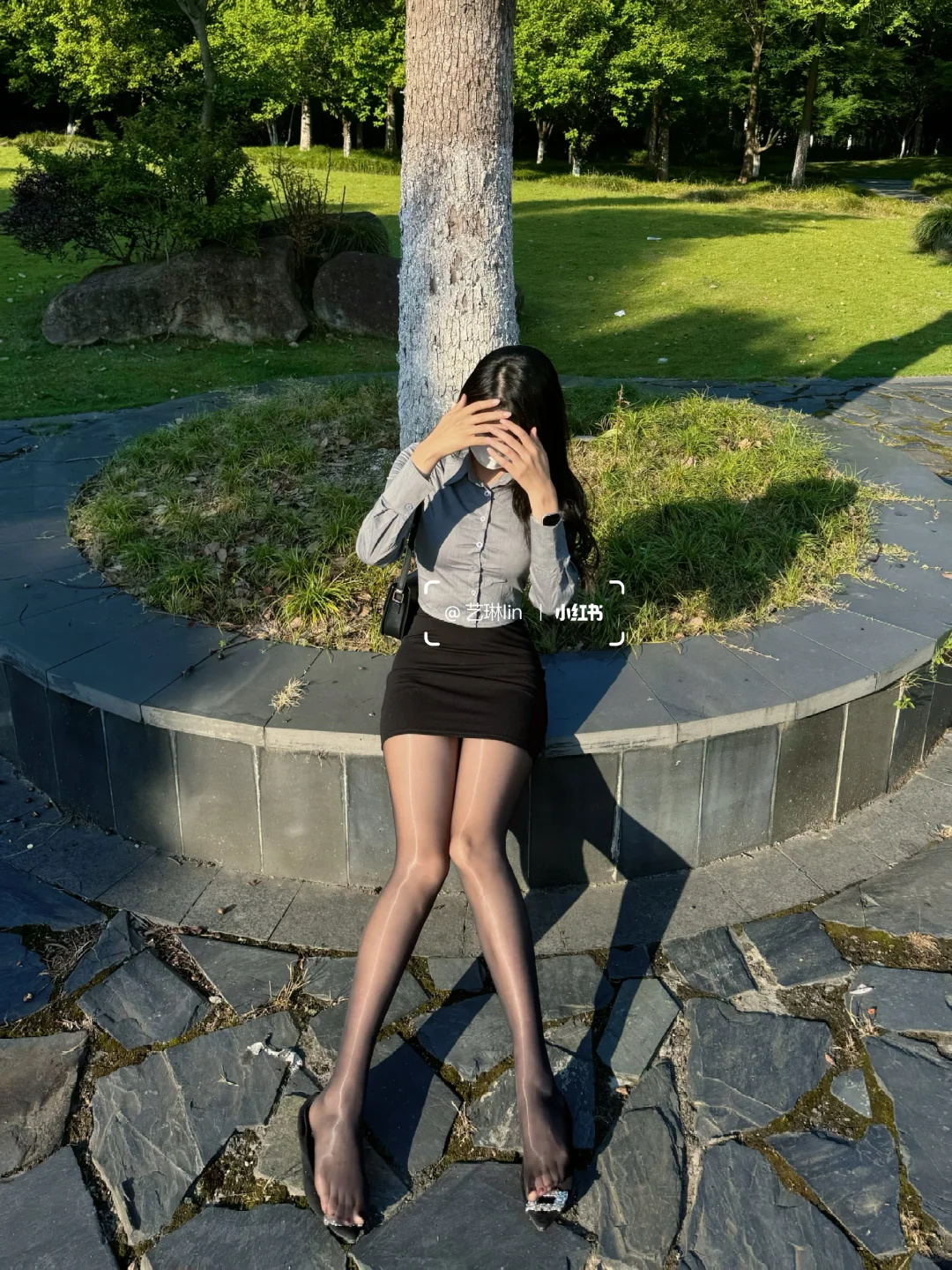 好热🥵