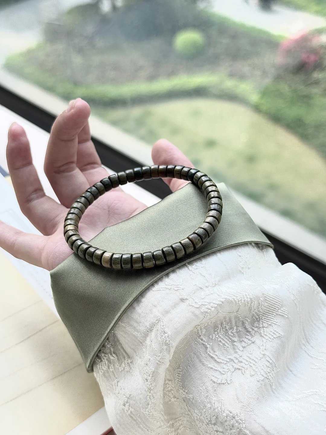 天然绿檀药品手串原价68r