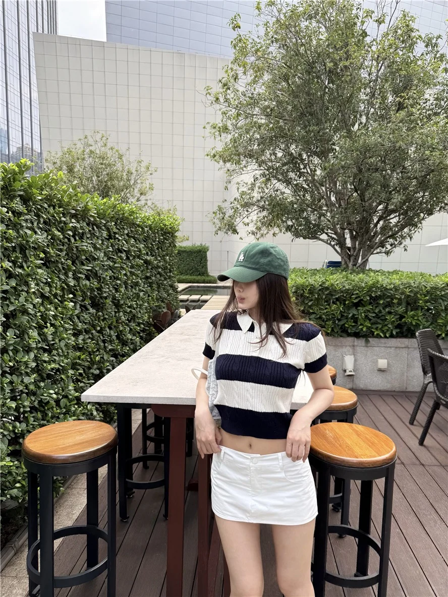 又甜又酷的女孩穿搭分享……