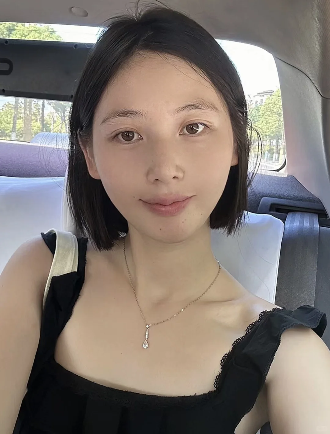 95年的，脸垮的不像话吧？