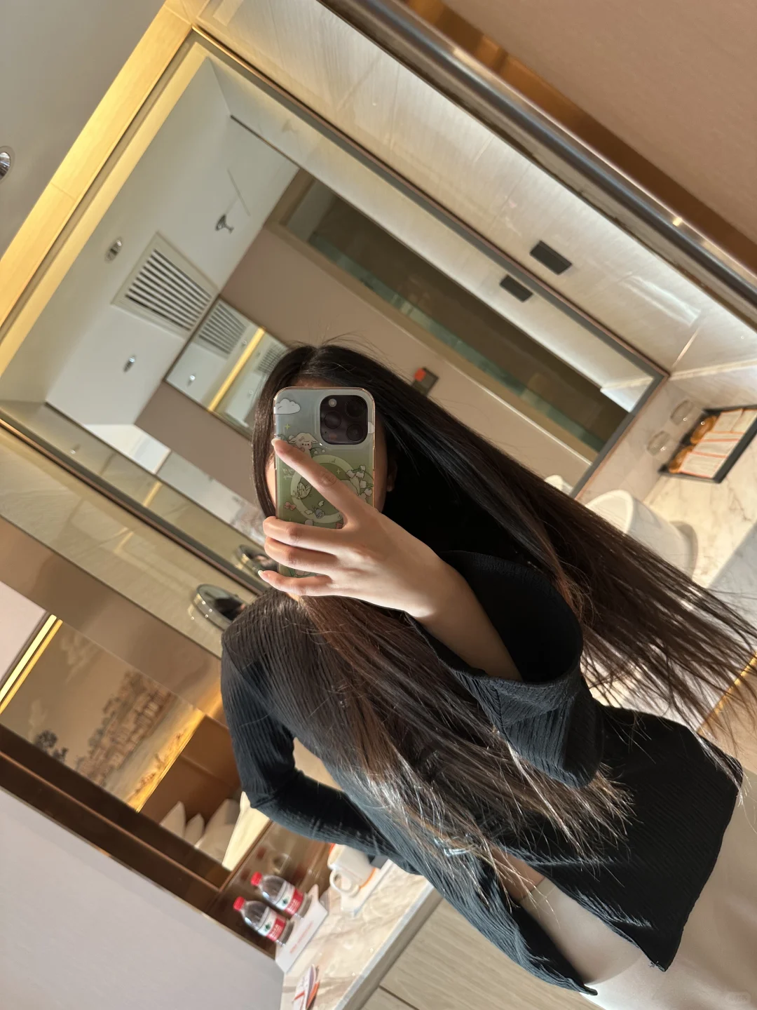 买到了理想醋酸裙，蹲一个上衣穿搭