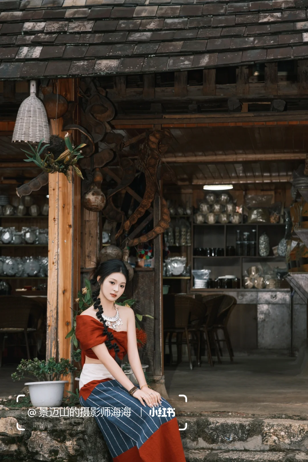 云南村寨里的异域风情女孩～（景迈山）