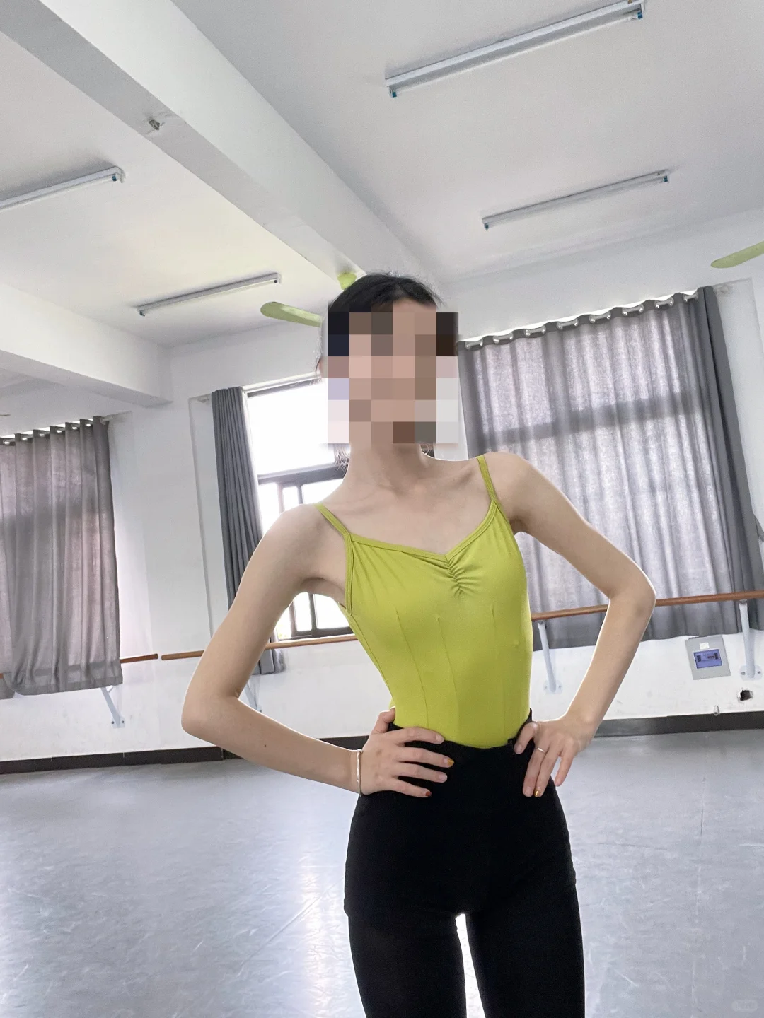 很满意自己