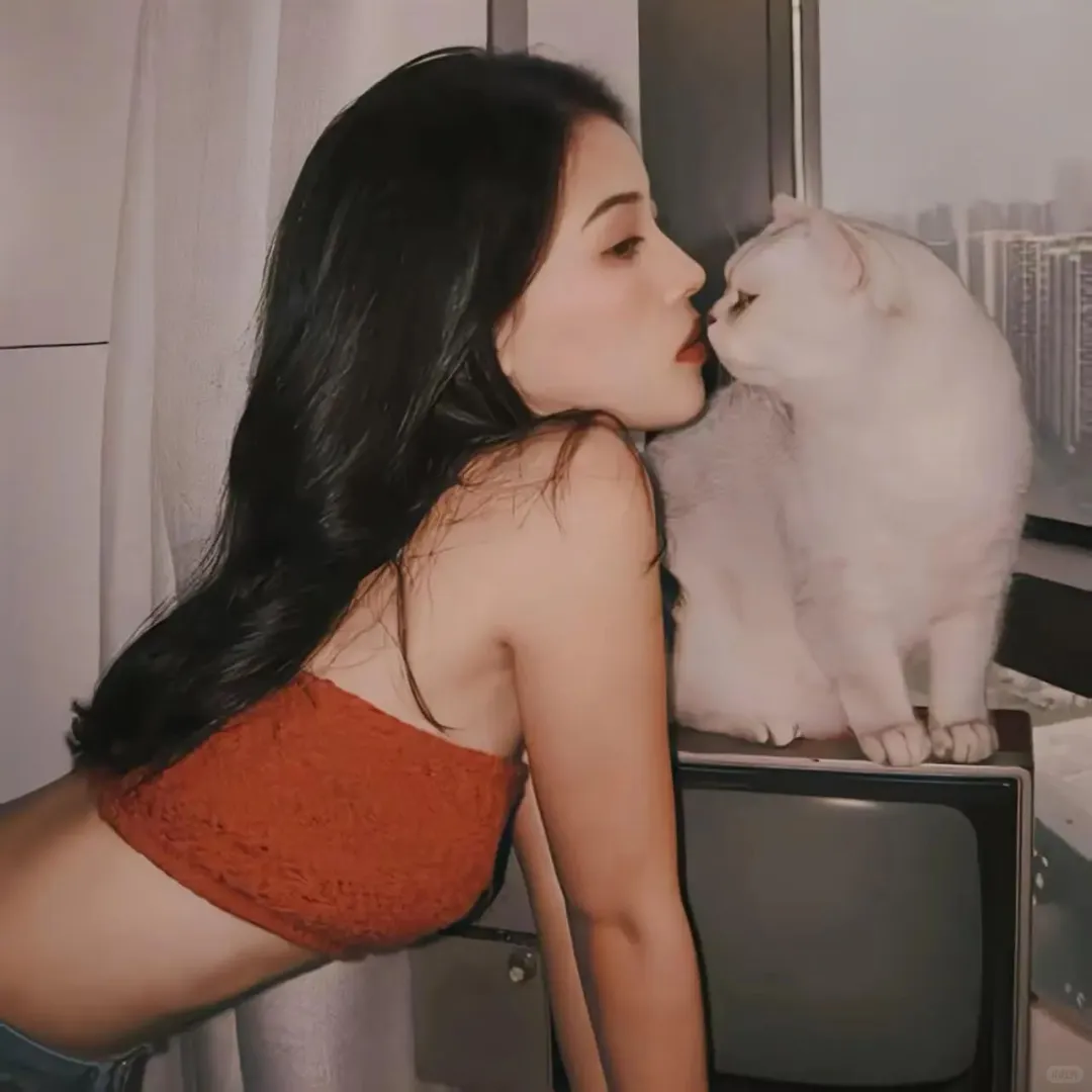 𝙬𝙚𝙘𝙝𝙖𝙩·复古女生头像
