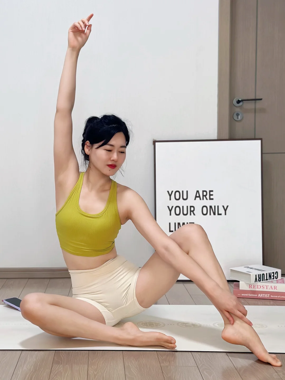 瑜伽日常｜收紧核心、自律的女孩最美