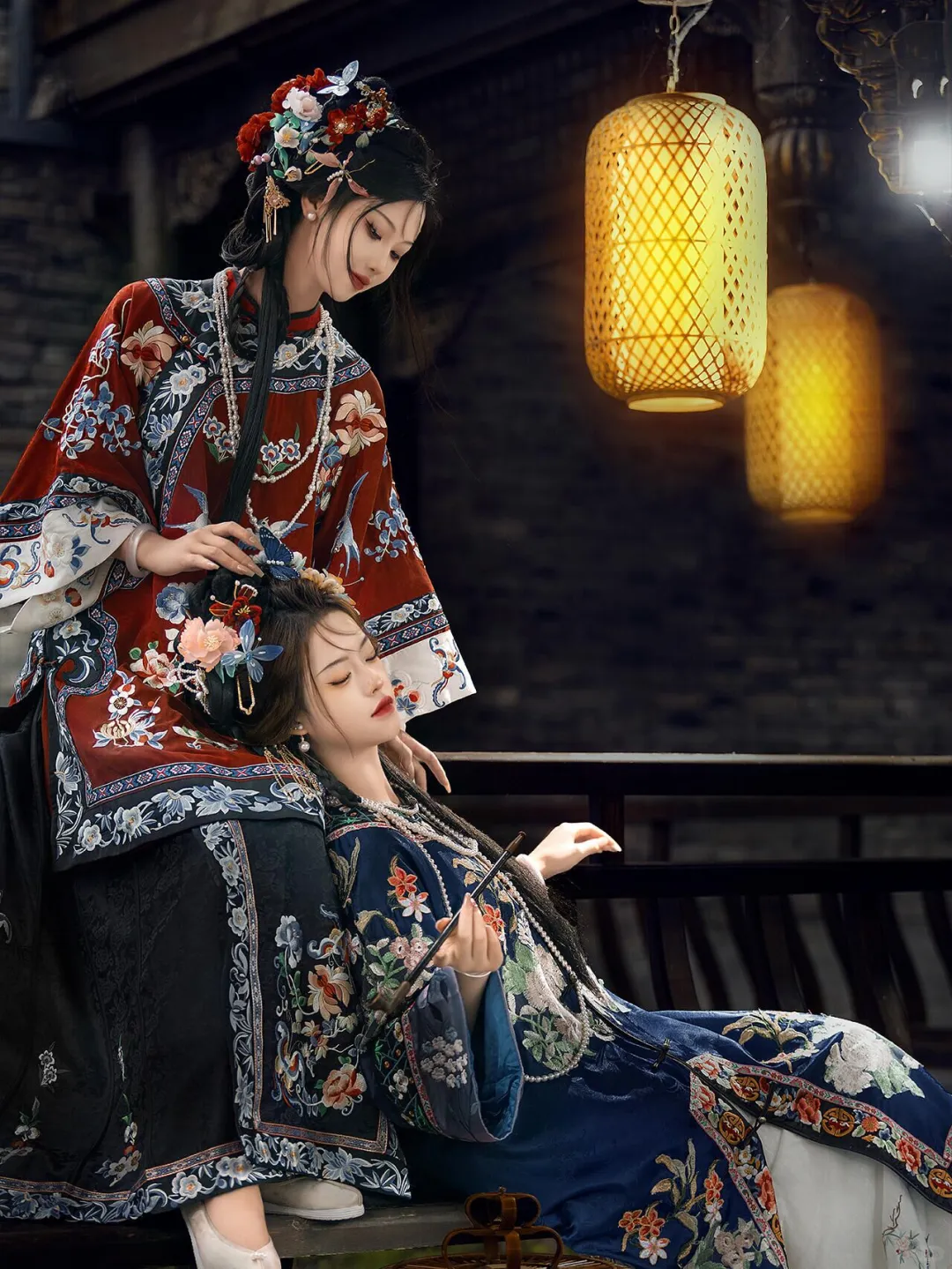 厌倦了千篇一律的闺蜜照❓试试清汉女写真