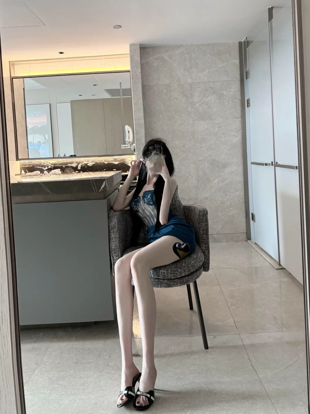 173 92 小偿模特风格多变 蹲摄影❗