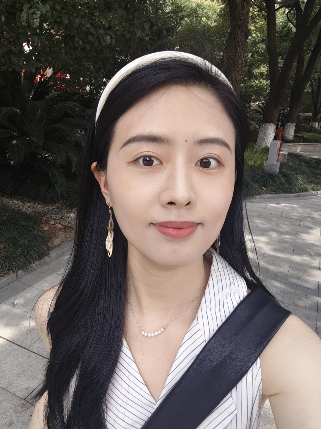 拍照被朋友说人妻感好重