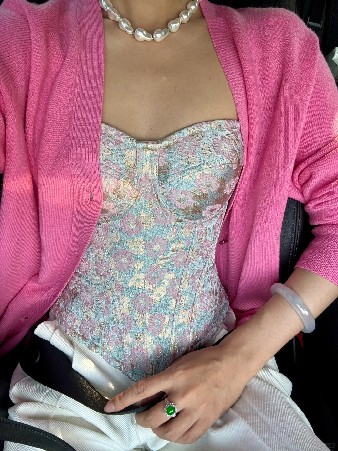 被这个花色胸衣美哭了～