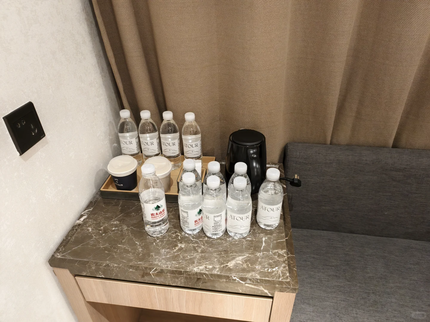 好了亚朵我宣布你拥有了一个铁粉