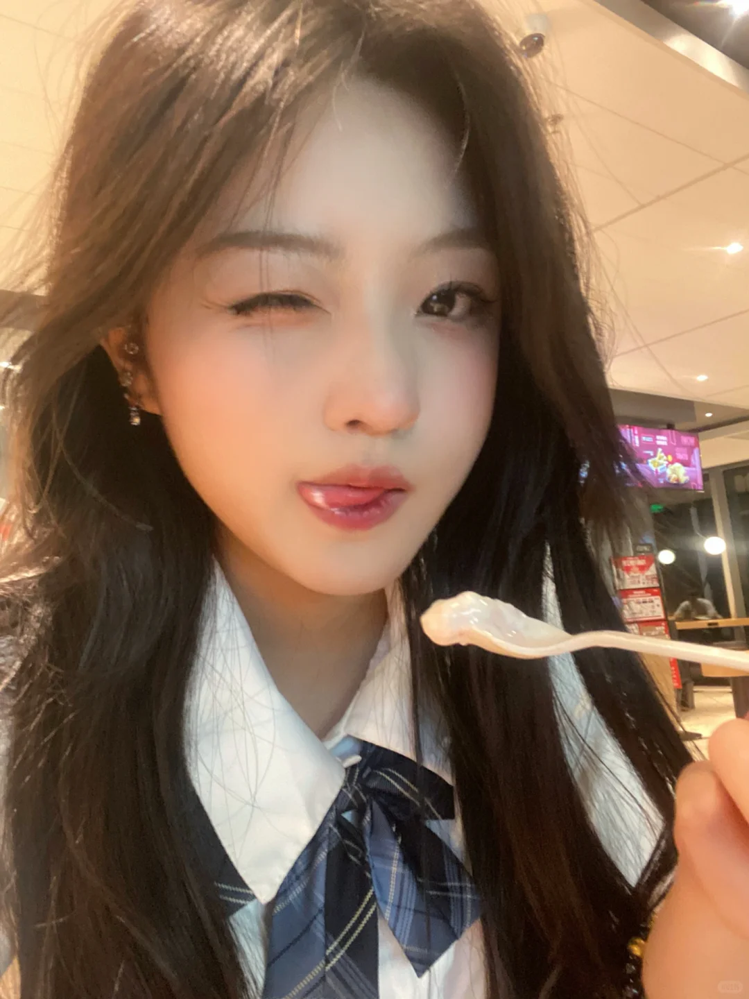 注意看，无论从正面还是侧面