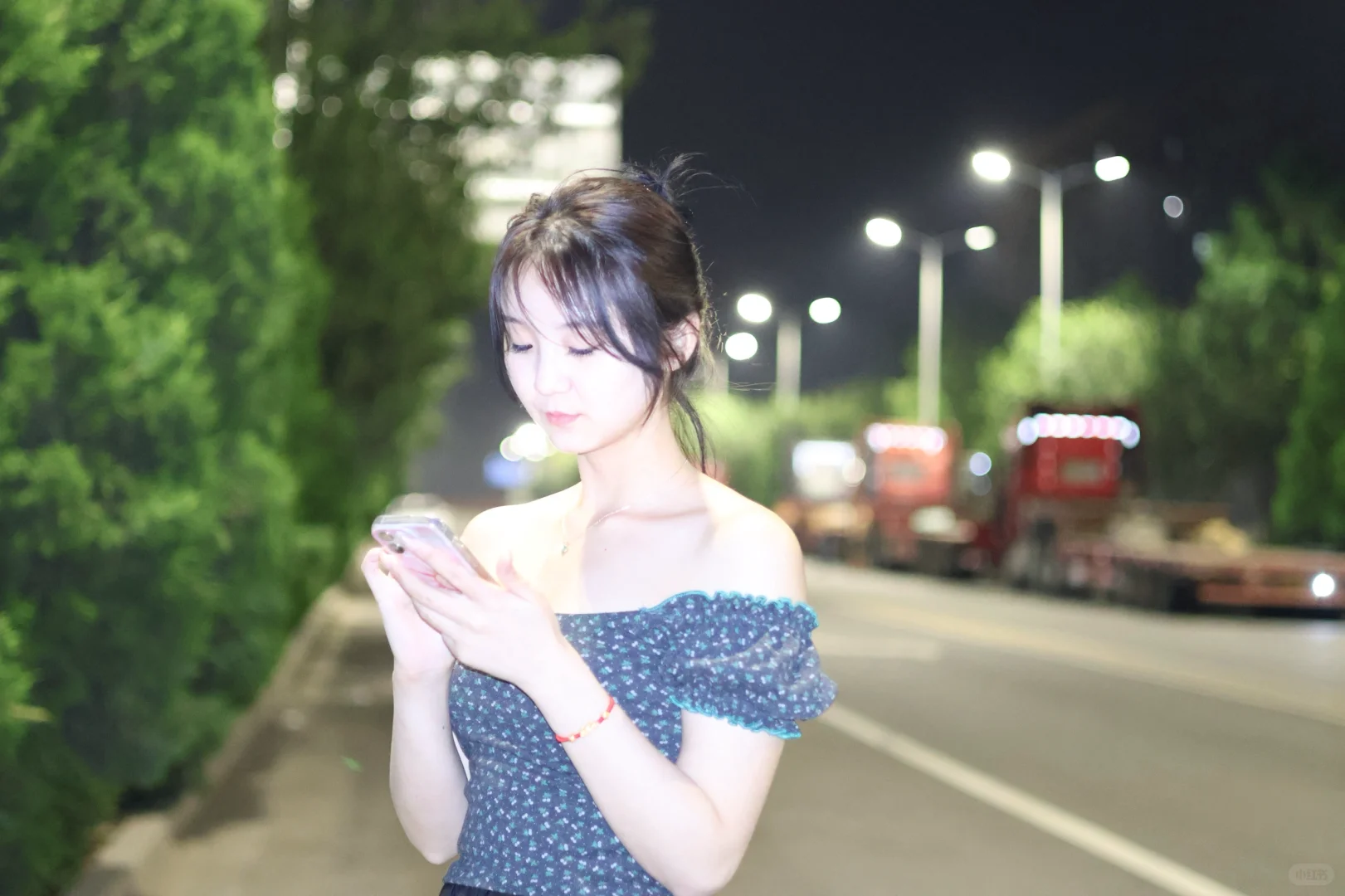 我拍的超会笑的姑娘。