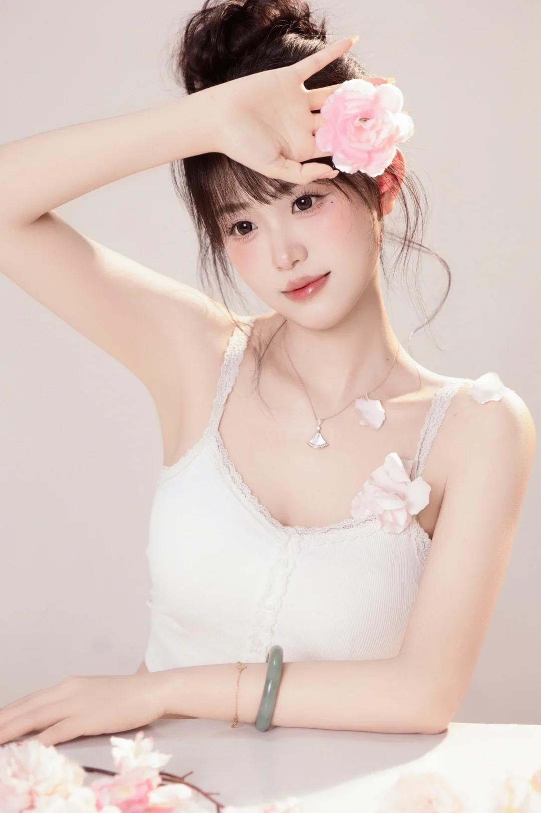 身高163cm体重49kg甜美系花季少女