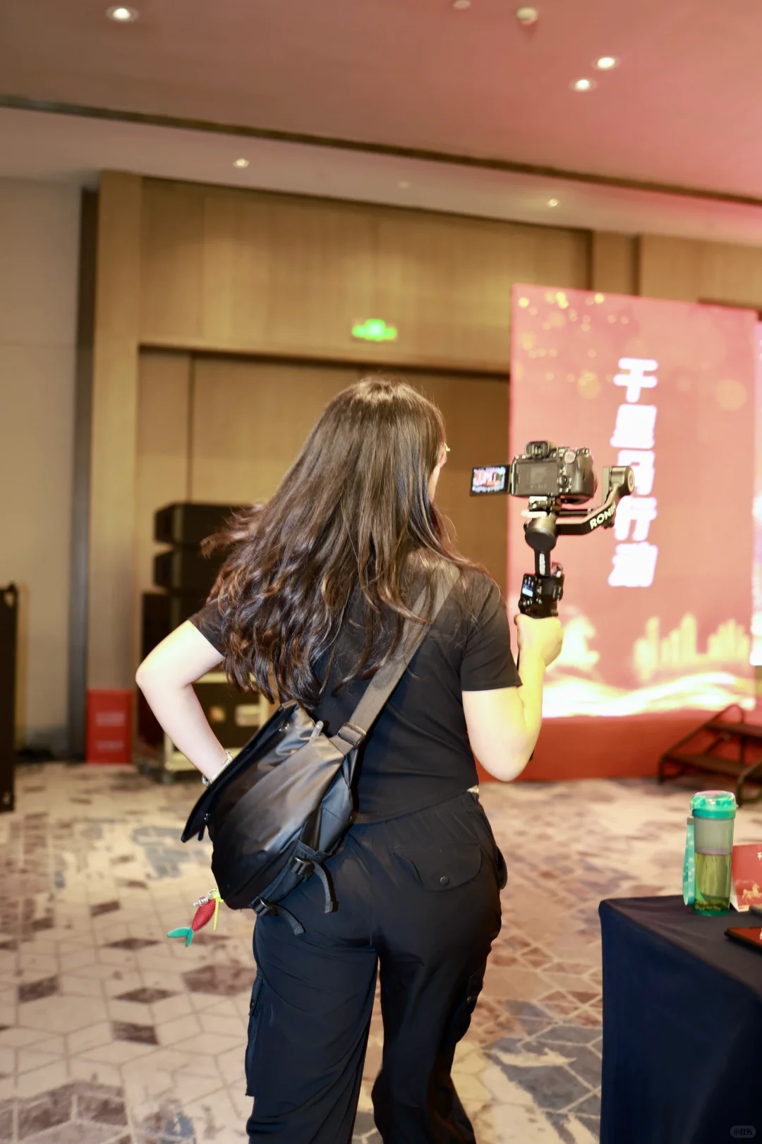 96年独立女摄像深夜睡不着，想掏下心窝子
