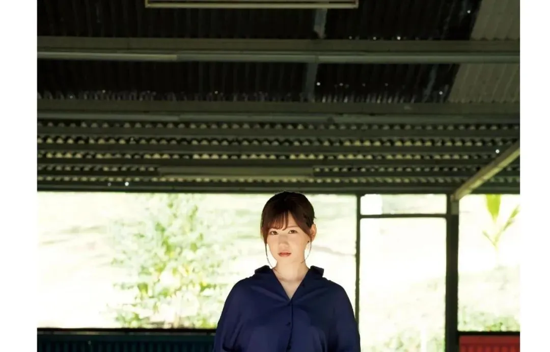 明里つむぎ写真集