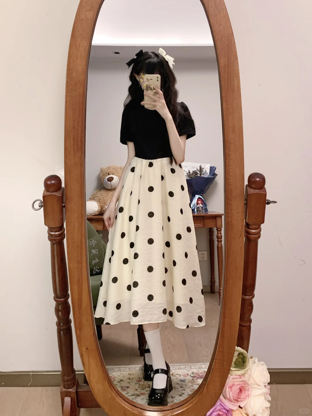 小魔女🧙‍♀️黑白的复古优雅永不过时！！