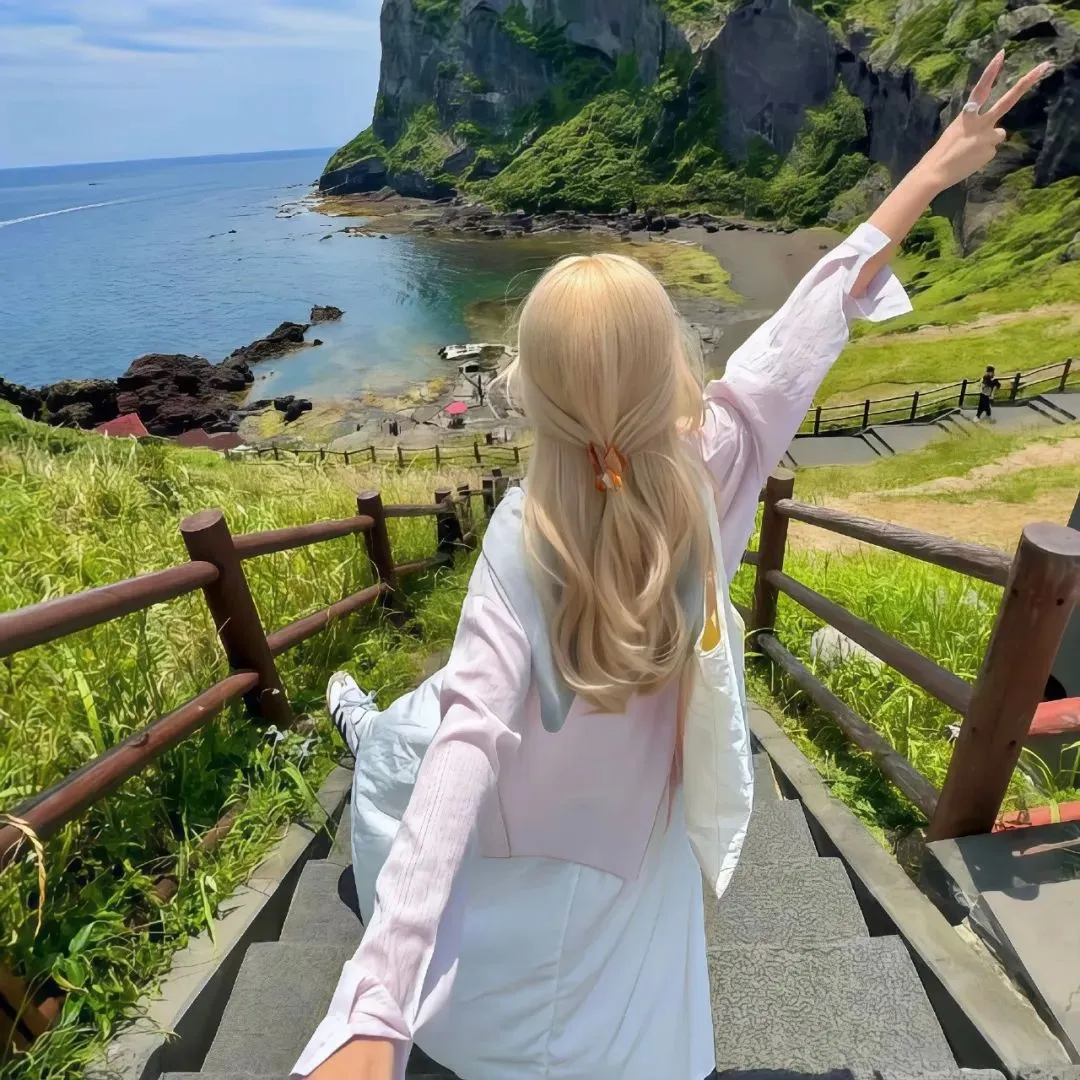 自由风景女生头像