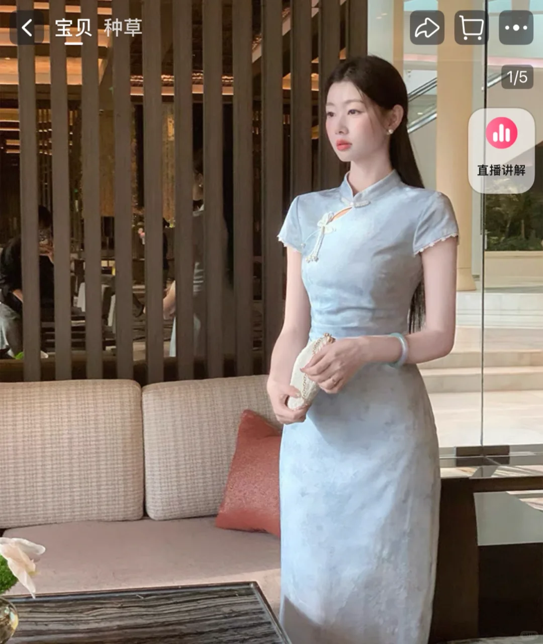 姐妹们帮我挑挑哪套最适合毕业晚会走秀