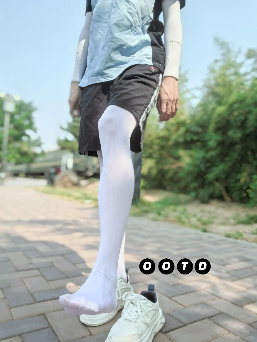 校服白丝外出