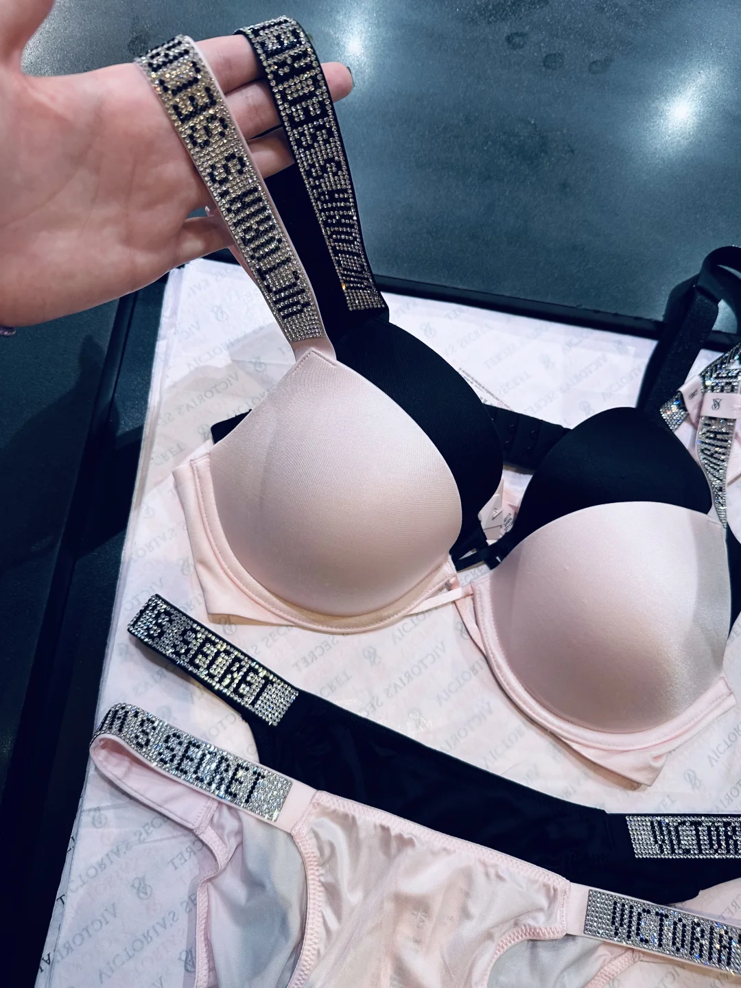 💗闪钻上身 时髦加倍