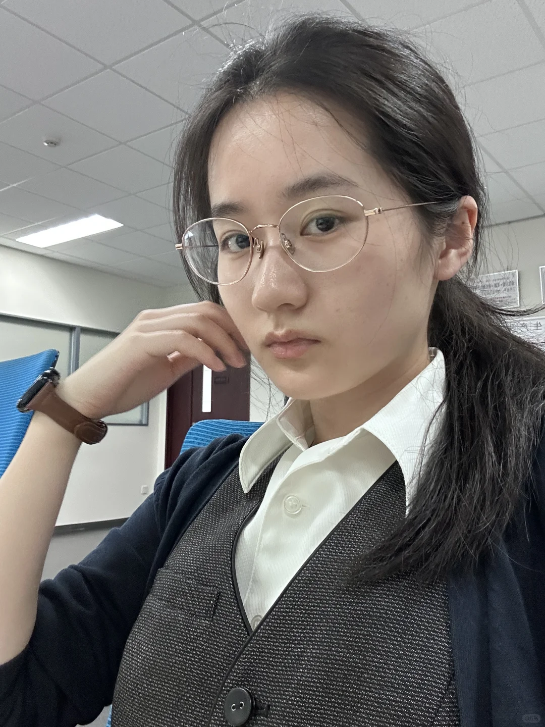 为什么素颜比化妆后的流量高哈哈