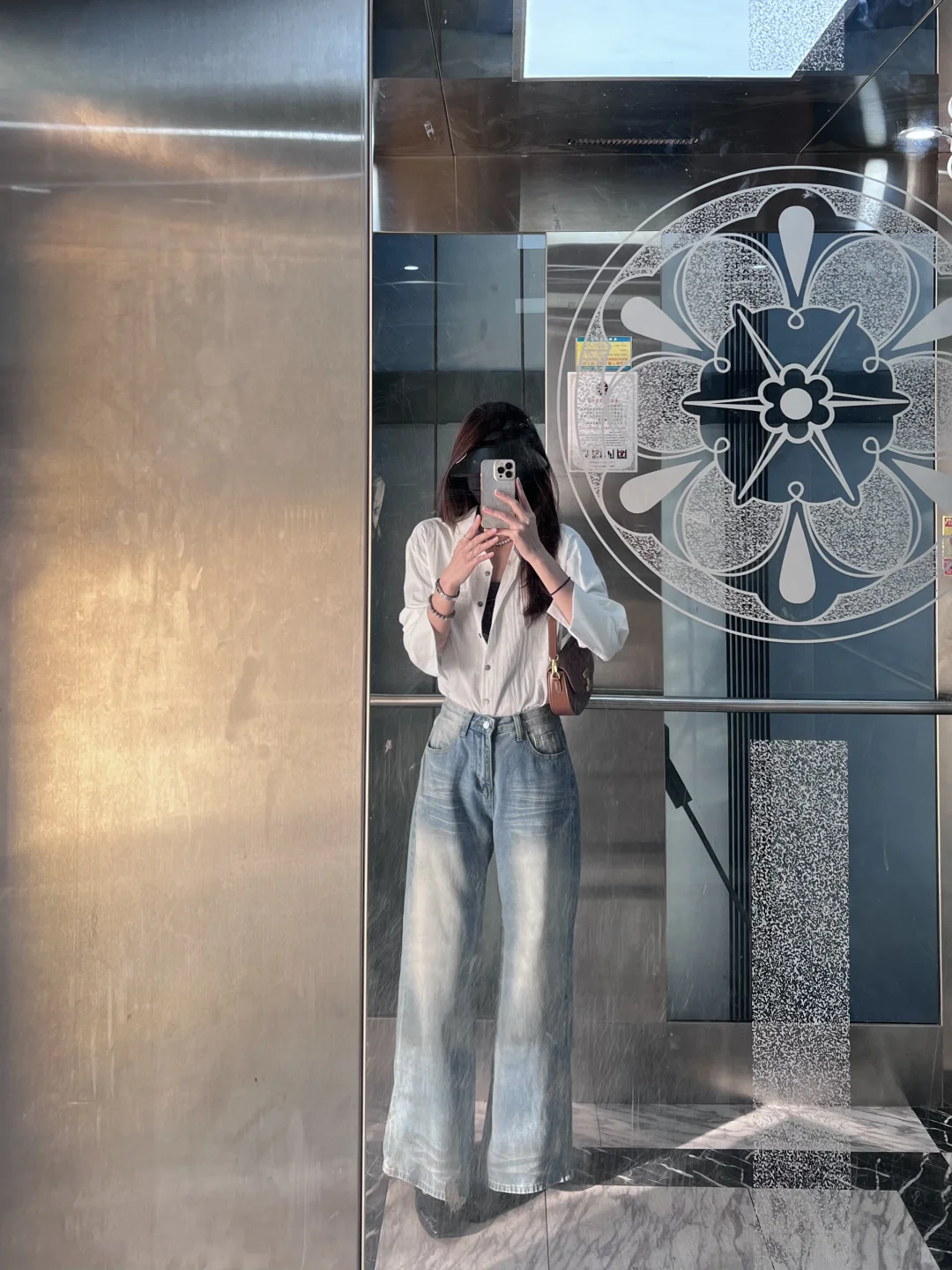 我愿称之显贵气质高智感美女的上班通勤穿搭