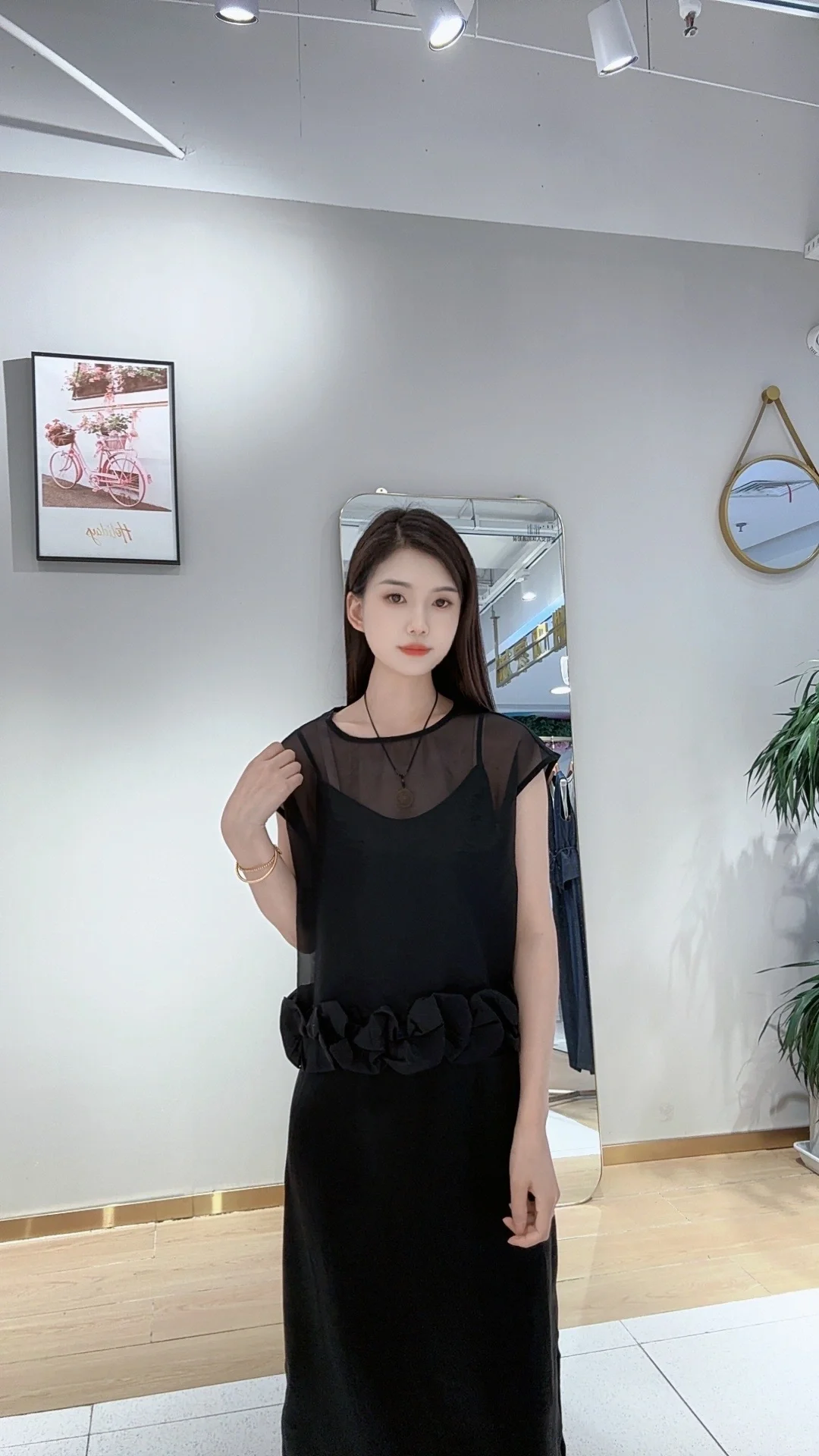 谁懂！印象树这套连衣裙，秒变氛围感大女主