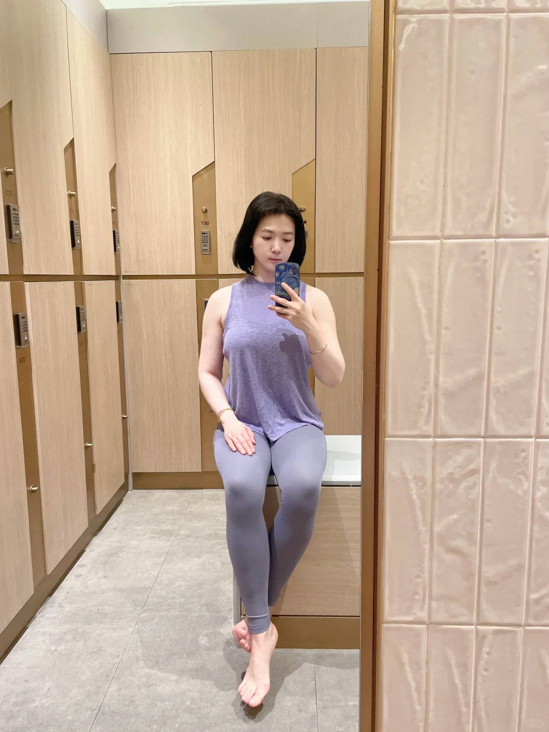 瑜伽裤的神！紫色瑜伽服真的好显白！紫啧韵味