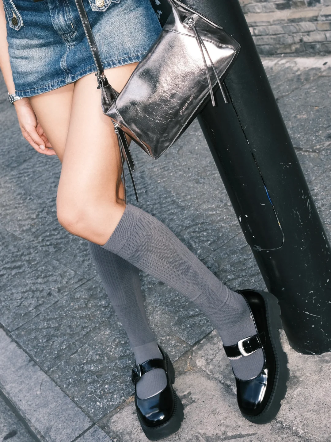 𝑃𝑙𝑒𝑎𝑠𝑒 𝑜𝑛𝑙𝑦 𝑚𝑦𝑠𝑒𝑙𝑓