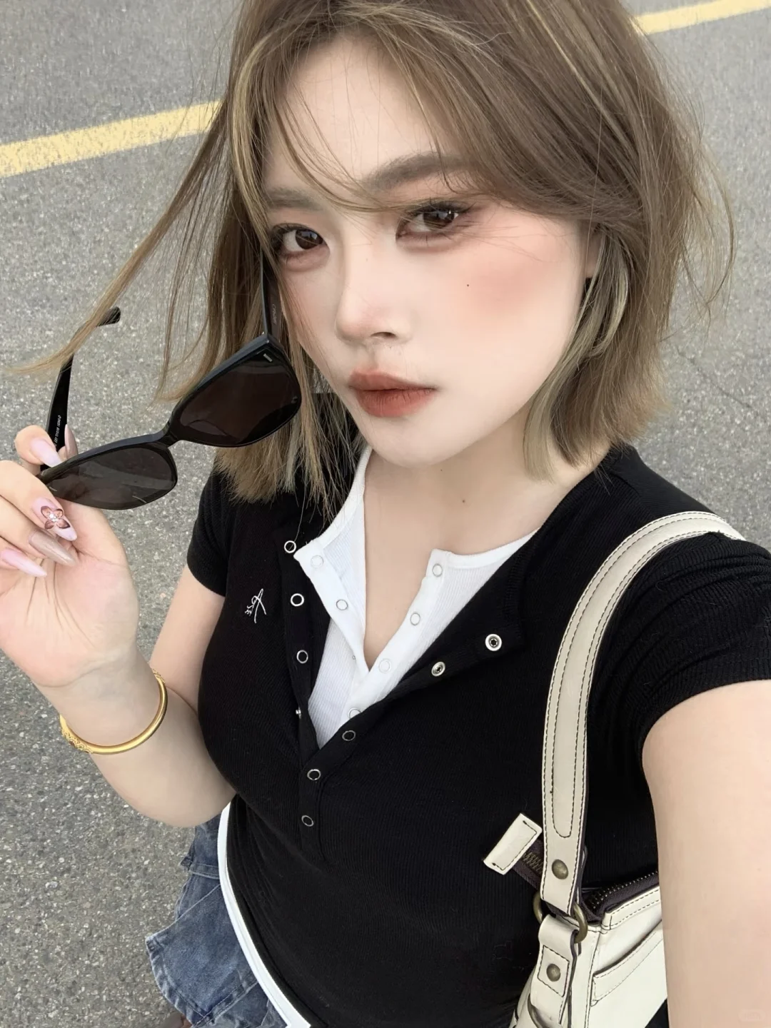 这条街最靓的女的是她～